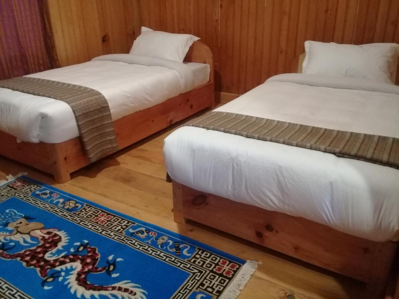 Odiyana Hotel Gangtey Gonpa Rum bild